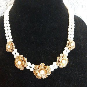 Camrose and Kross Audrey Hepburn Stunning Faux Pearl & Goldtone Flowers Necklace